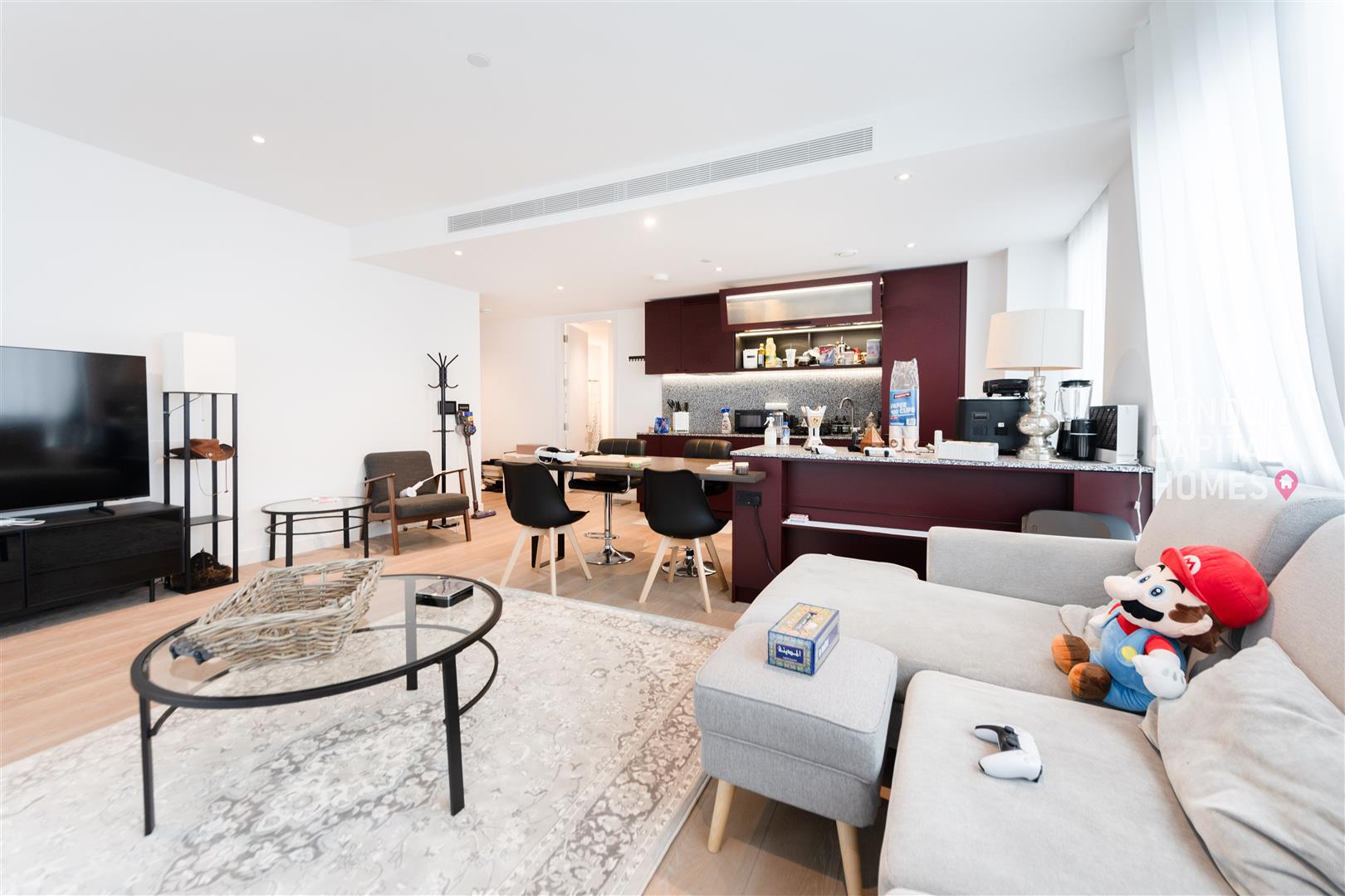 2 bed property in Legacy Building 1 Viaduct Gardens, LONDON